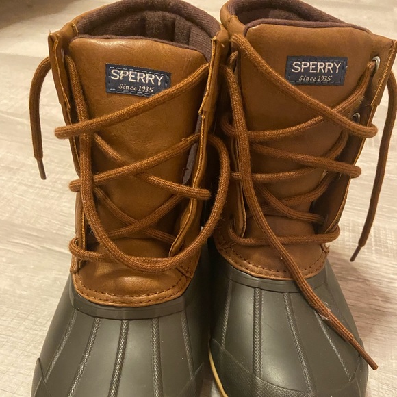 Brown duck sperry boots 🥾 worn once size 3M - Picture 1 of 3
